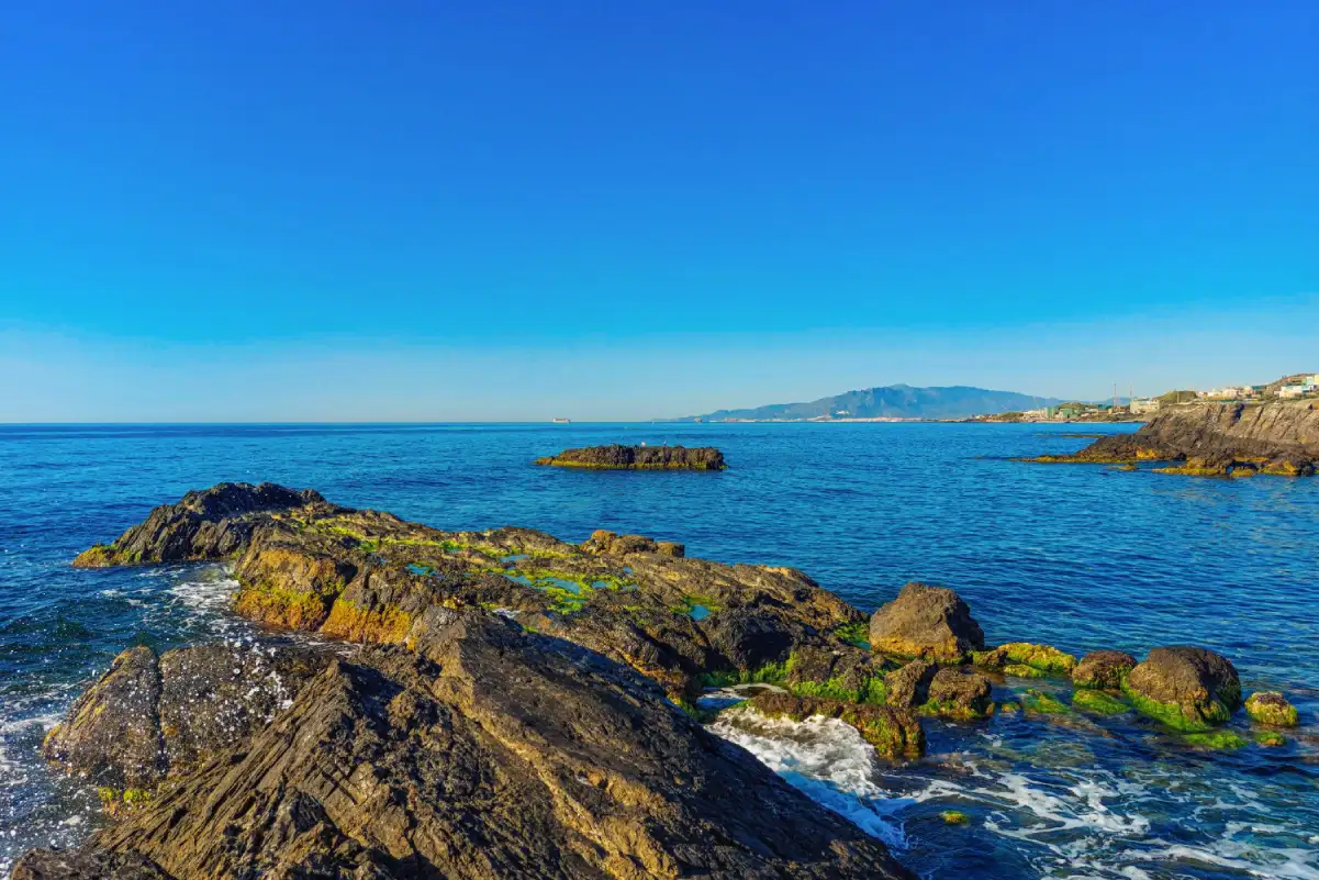 Descubra Almeria, a cidade do sol, do mar e do deserto na Espanha